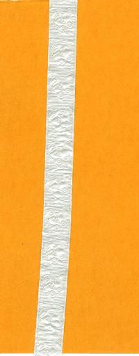 Billede: præget hvidt barnevognsbånd, ca. 1 met